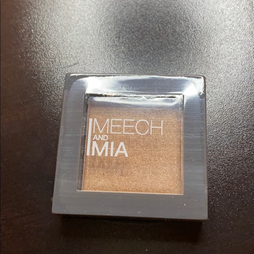 Meech and Mia M&M Pressed Eyeshadow